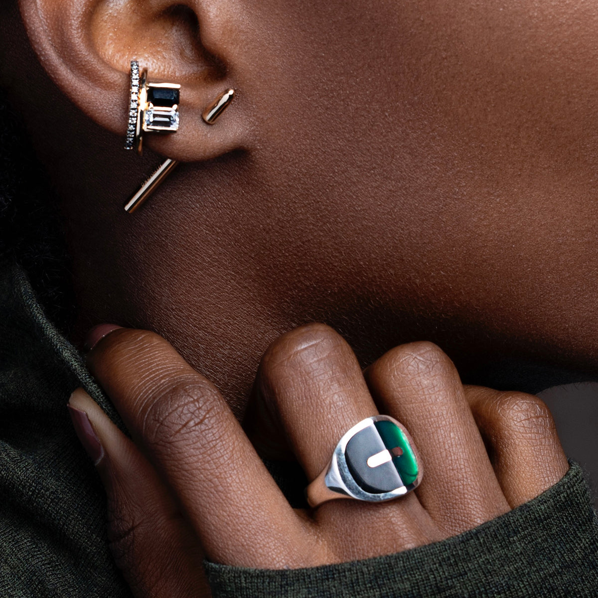 EQUINOX-Pyramid Onyx Green Agate Ring