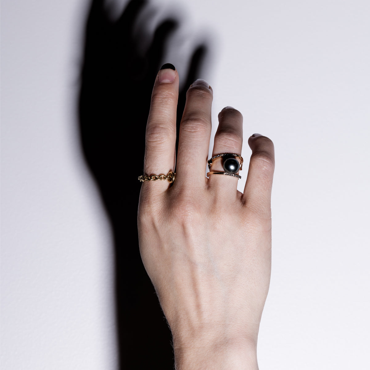 【Made-To-Order】DROSERA Diamond Tahiti Pearl Ring (Black Ruthenium Plated)
