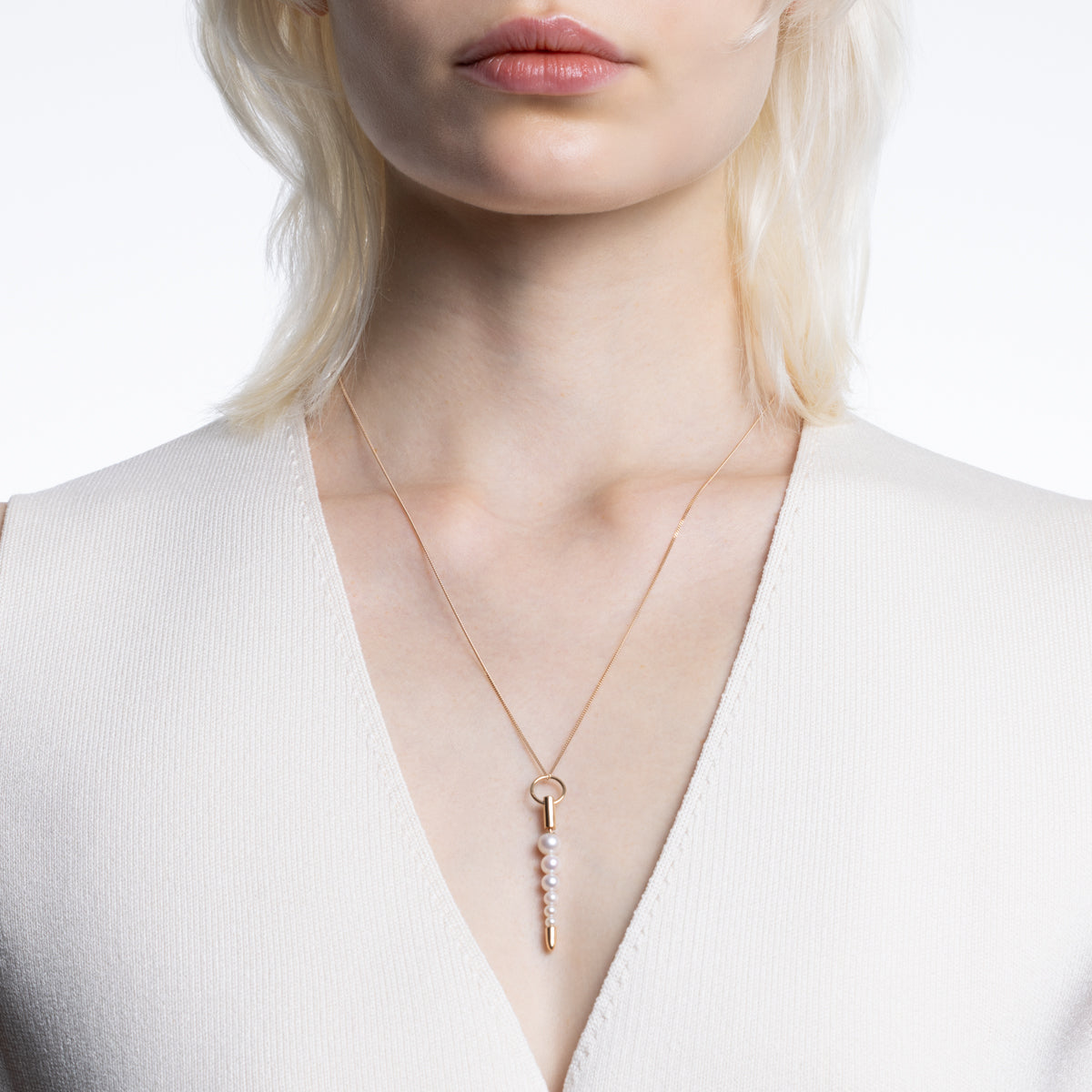 PUNCTURE Akoya Pearl Necklace