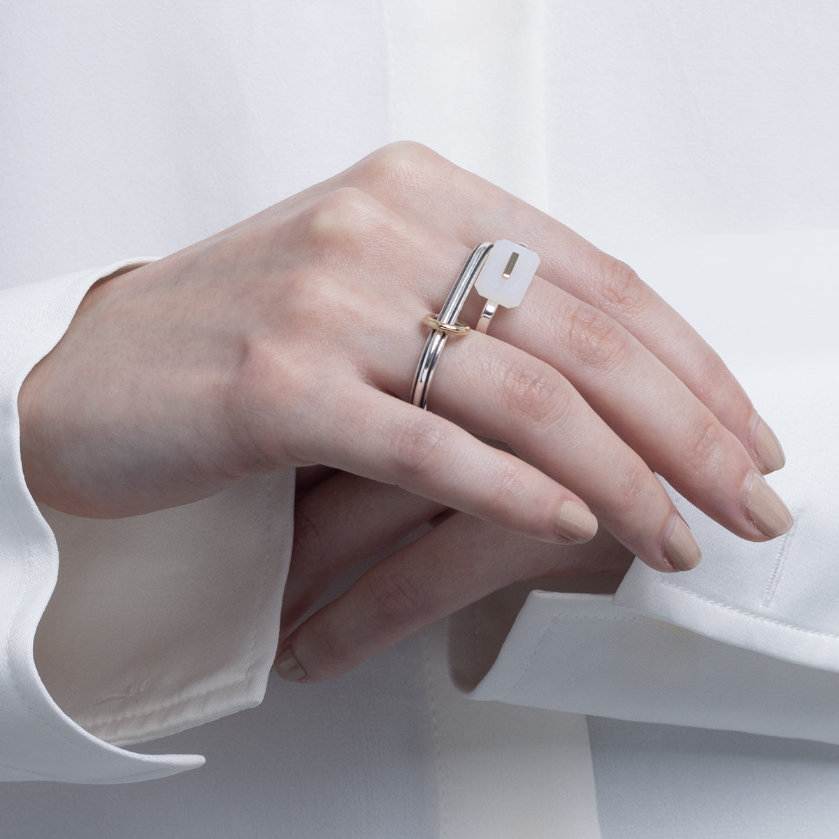 BIRD OF PARADISE Square Ring, White Chalcedony
