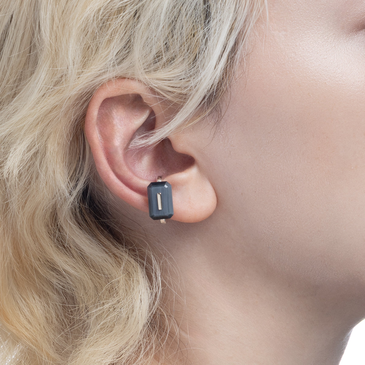 BIRD OF PARADISE Square Ear Cuff, Cat's eye quartz