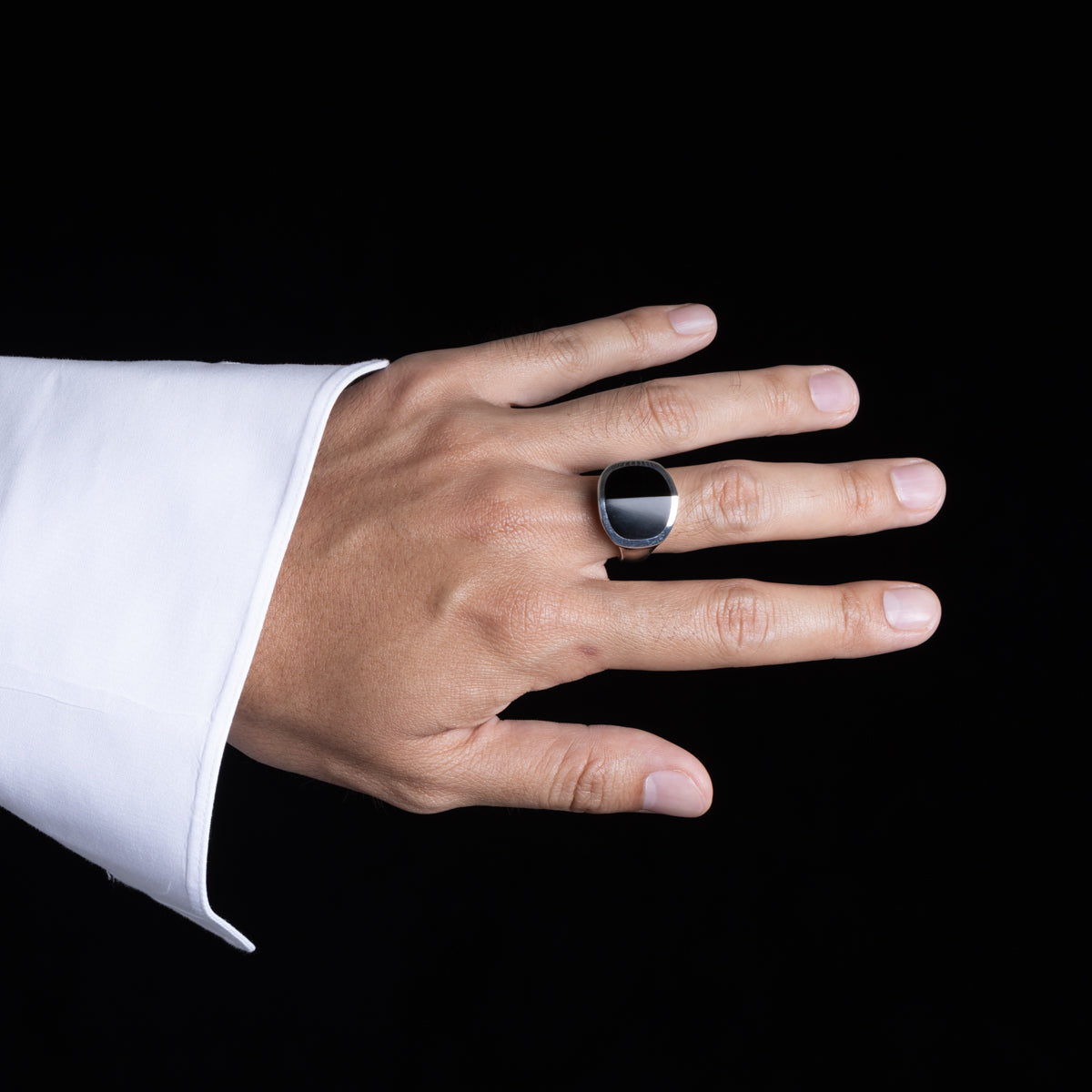 EQUINOX-Pyramid Onyx Ring Large size