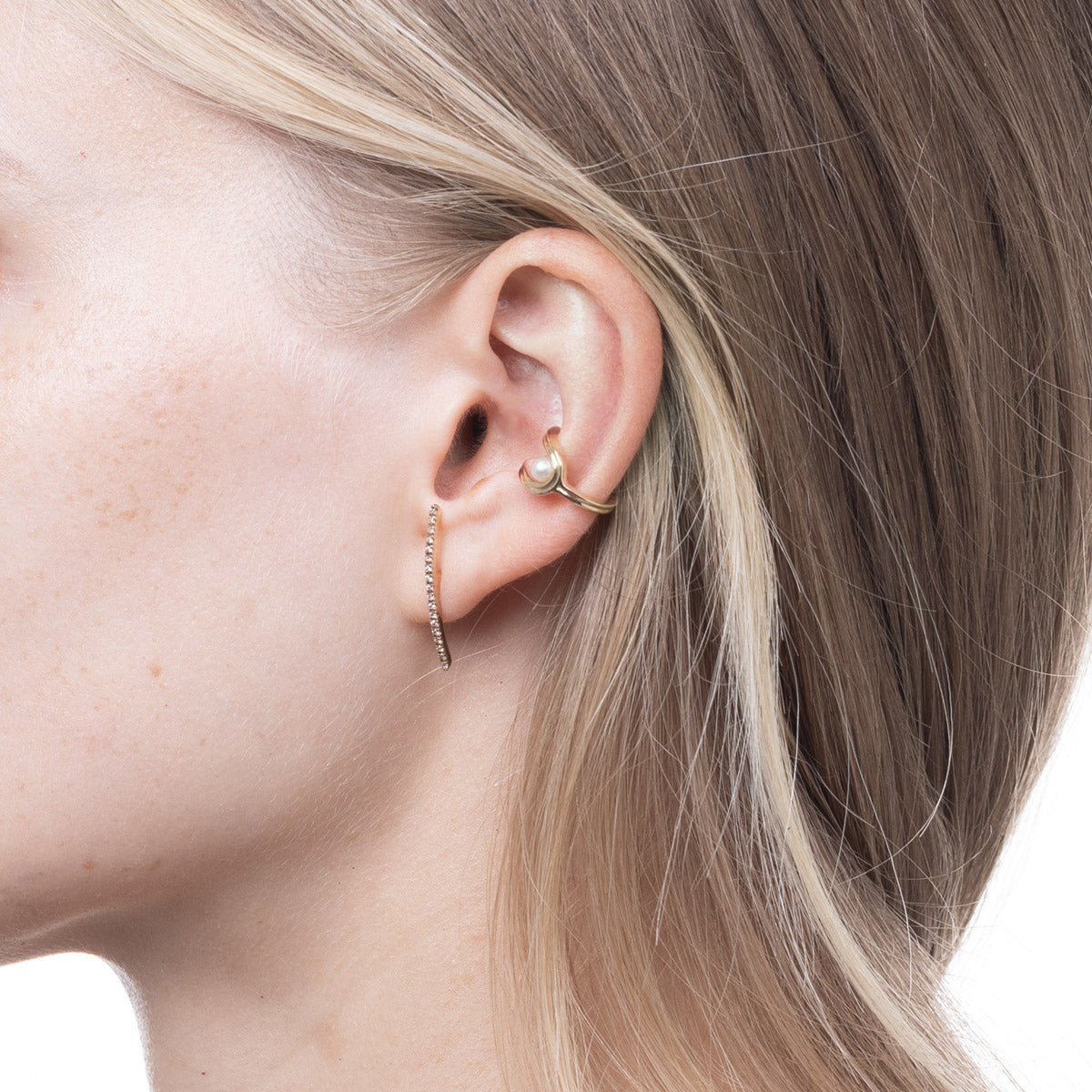 BELUGA Akoya Pearl Ear Cuff