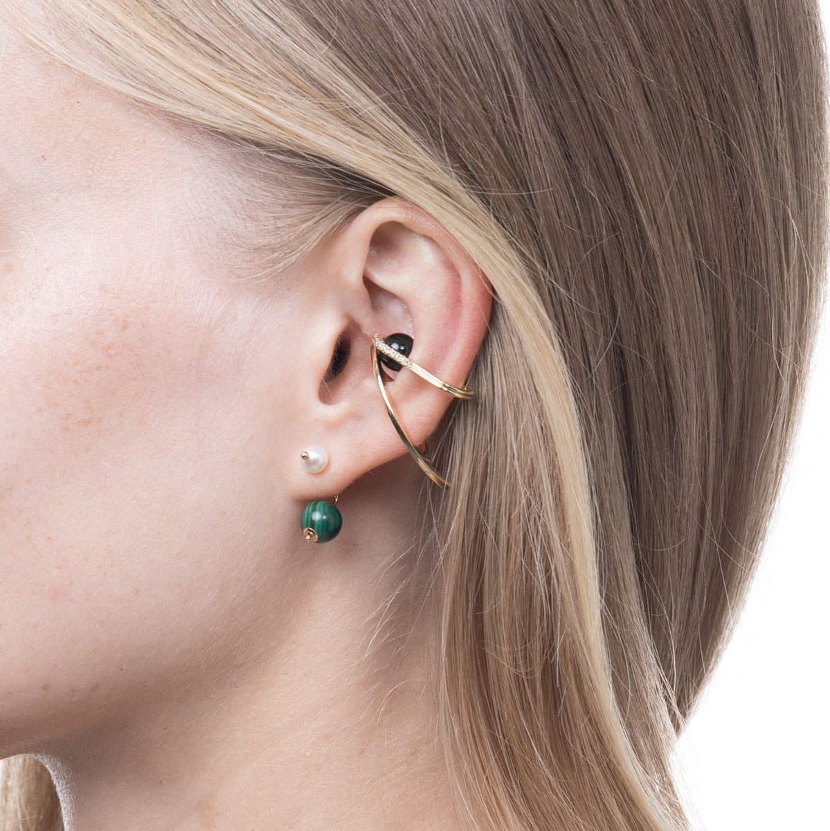 BELUGA Onyx Diamond Ear Cuff