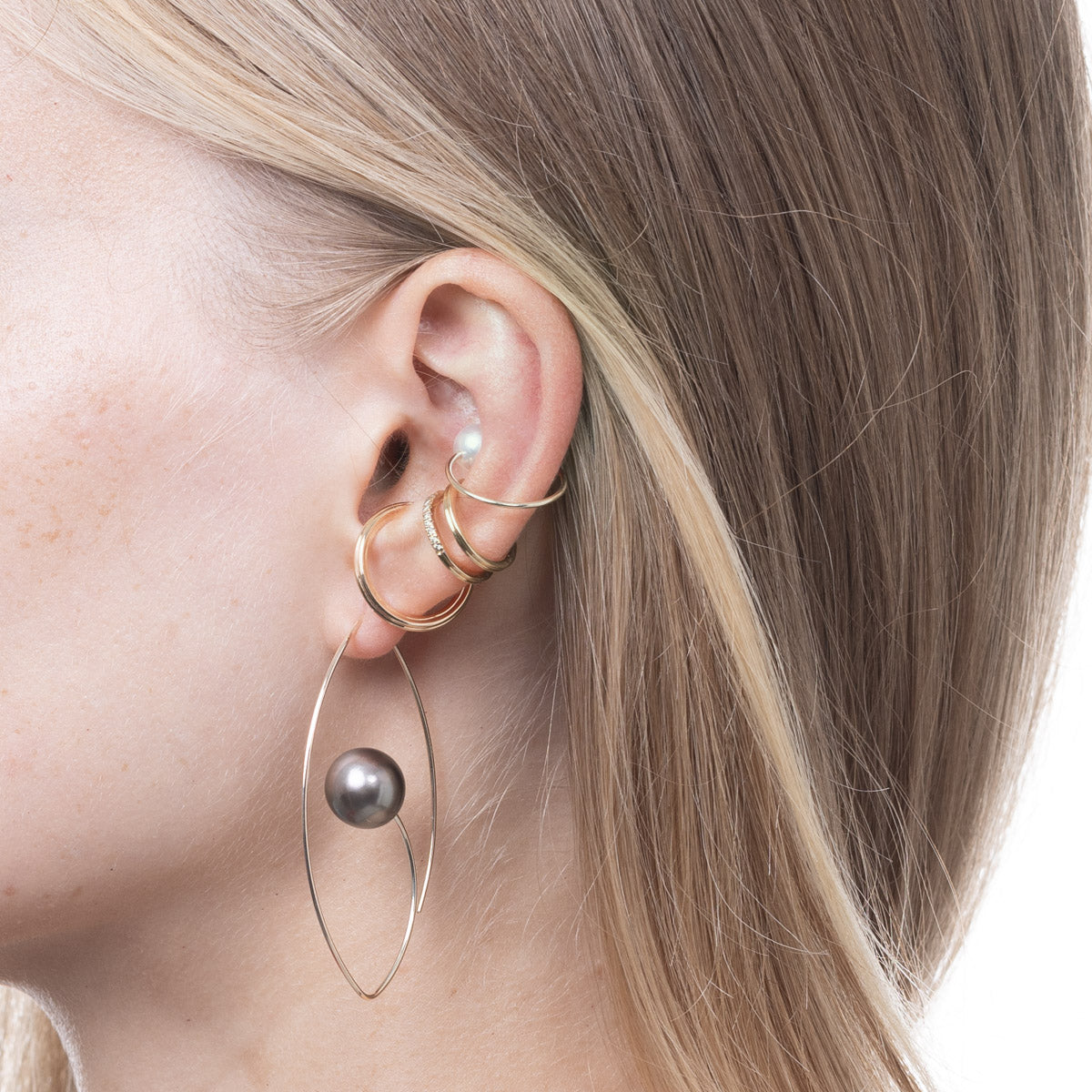 GOSSAMER Double Line Diamond Ear Cuff