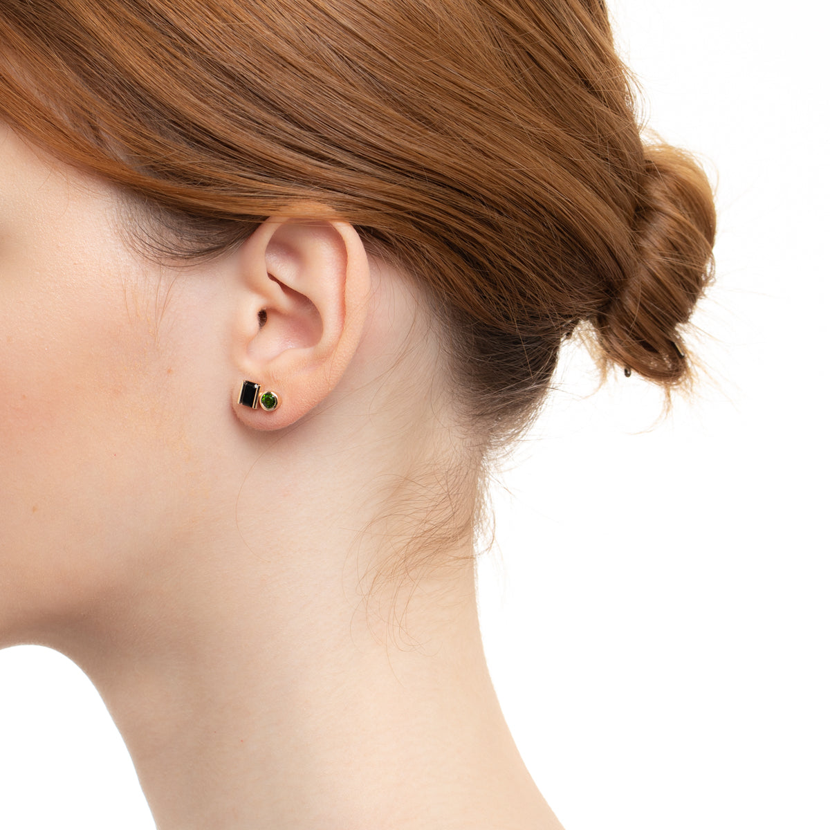 BIRD OF PARADISE Stud Earring Onyx & Chrome Diopside