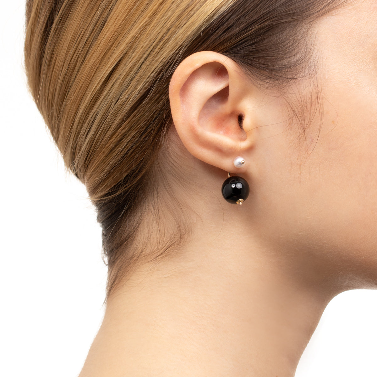 【Made-To-Order】BUMBLE BEE Akoya Pearl Earring w/ Onyx Backing