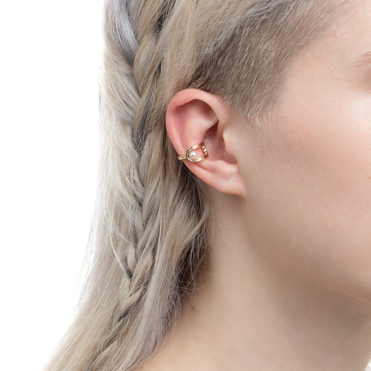 BELUGA Akoya Pearl Ear Cuff