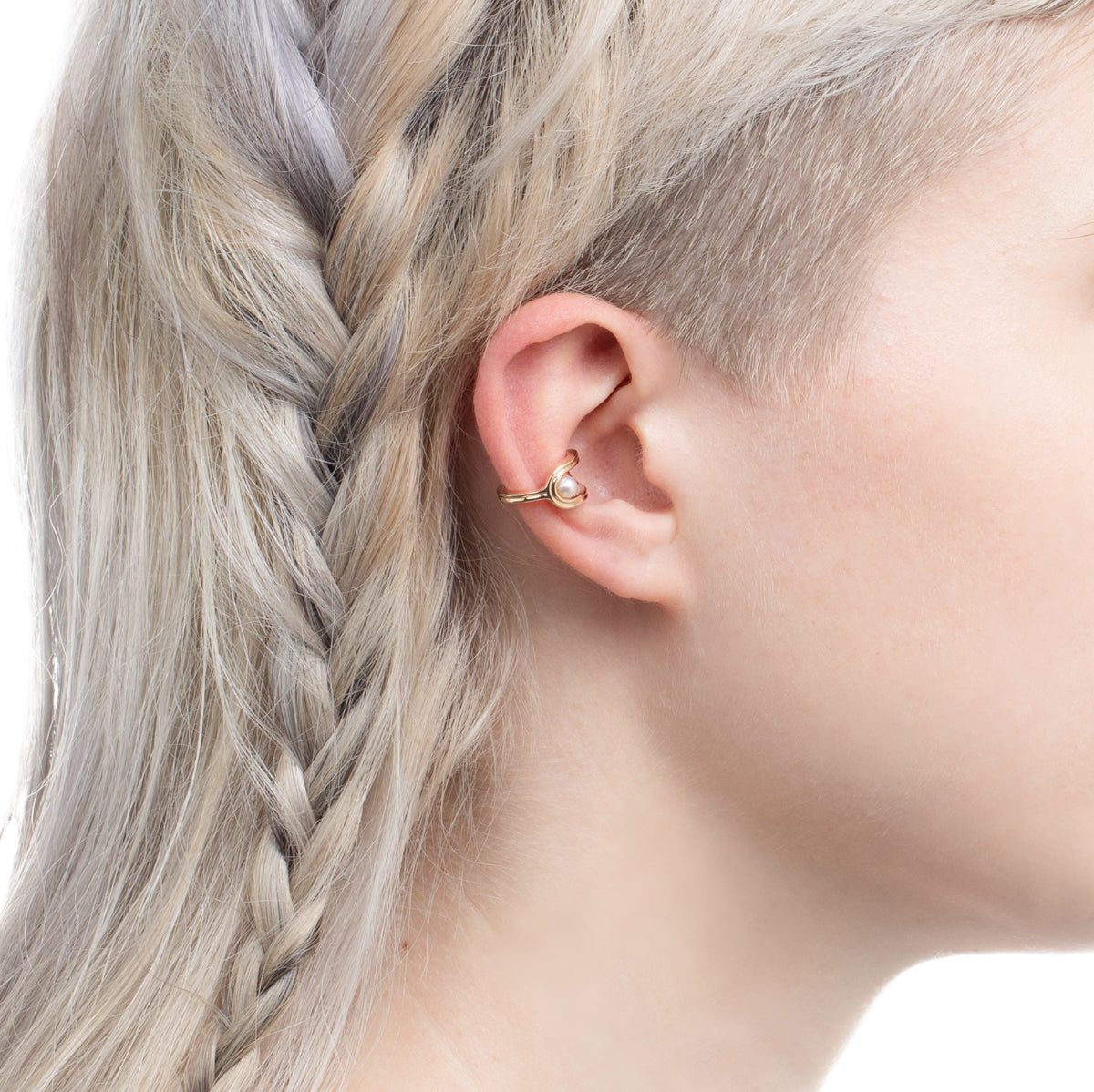 BELUGA Akoya Pearl Ear Cuff