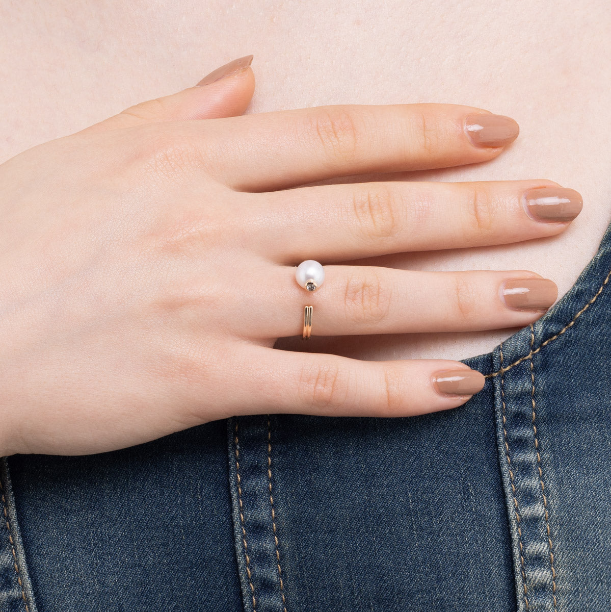BELUGA Akoya Pearl Diamond Ring
