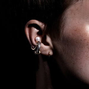 DROSERA  Akoya Pearl Ear Cuff