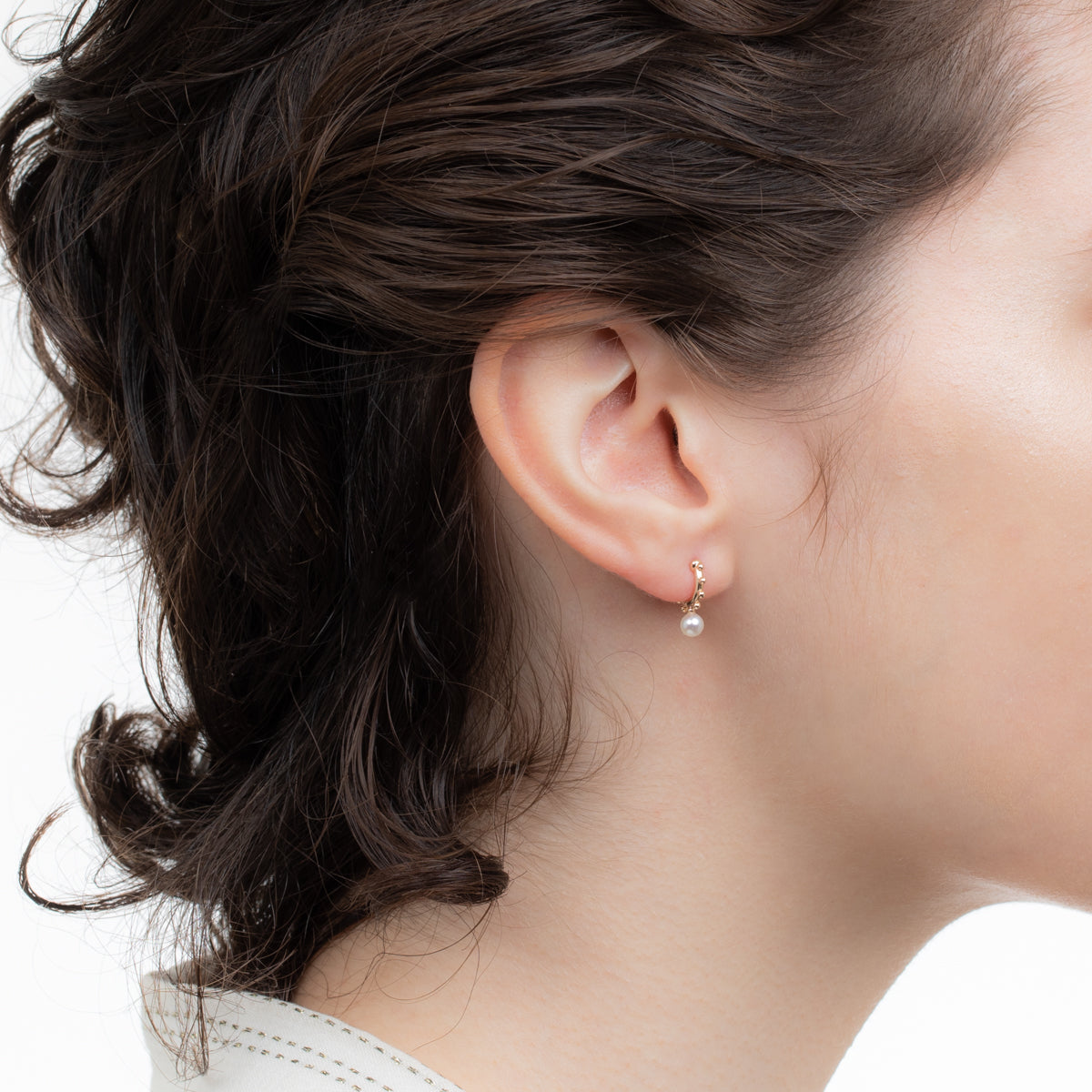 SEA ANEMONE Akoya Pearl Huggie Hoop Earring Extra Small size