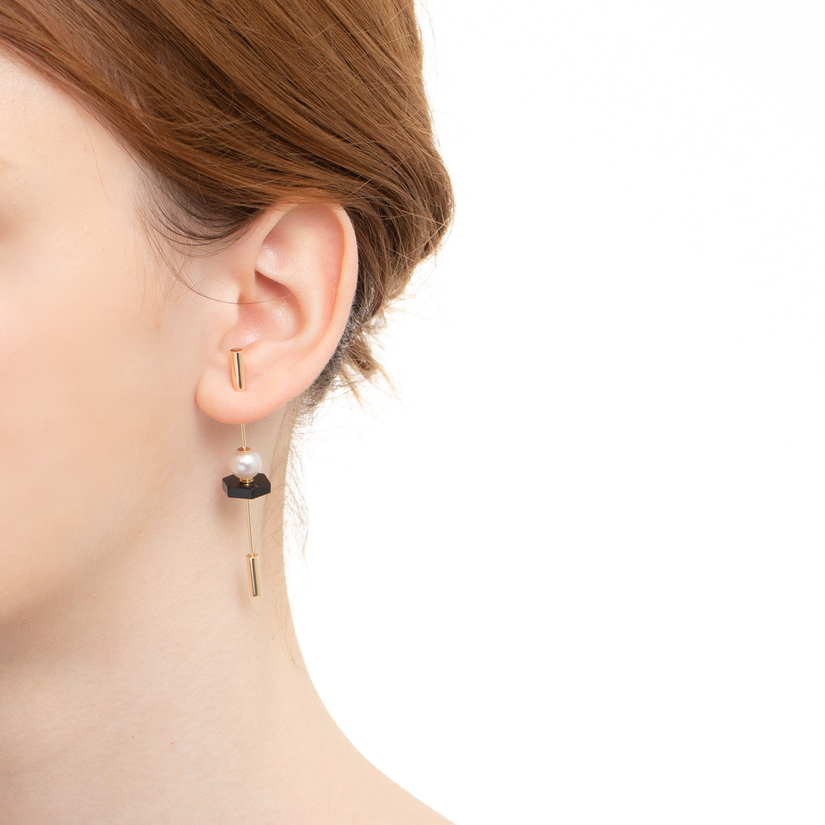 SPEAR Earring, Akoya Pearl & Onyx