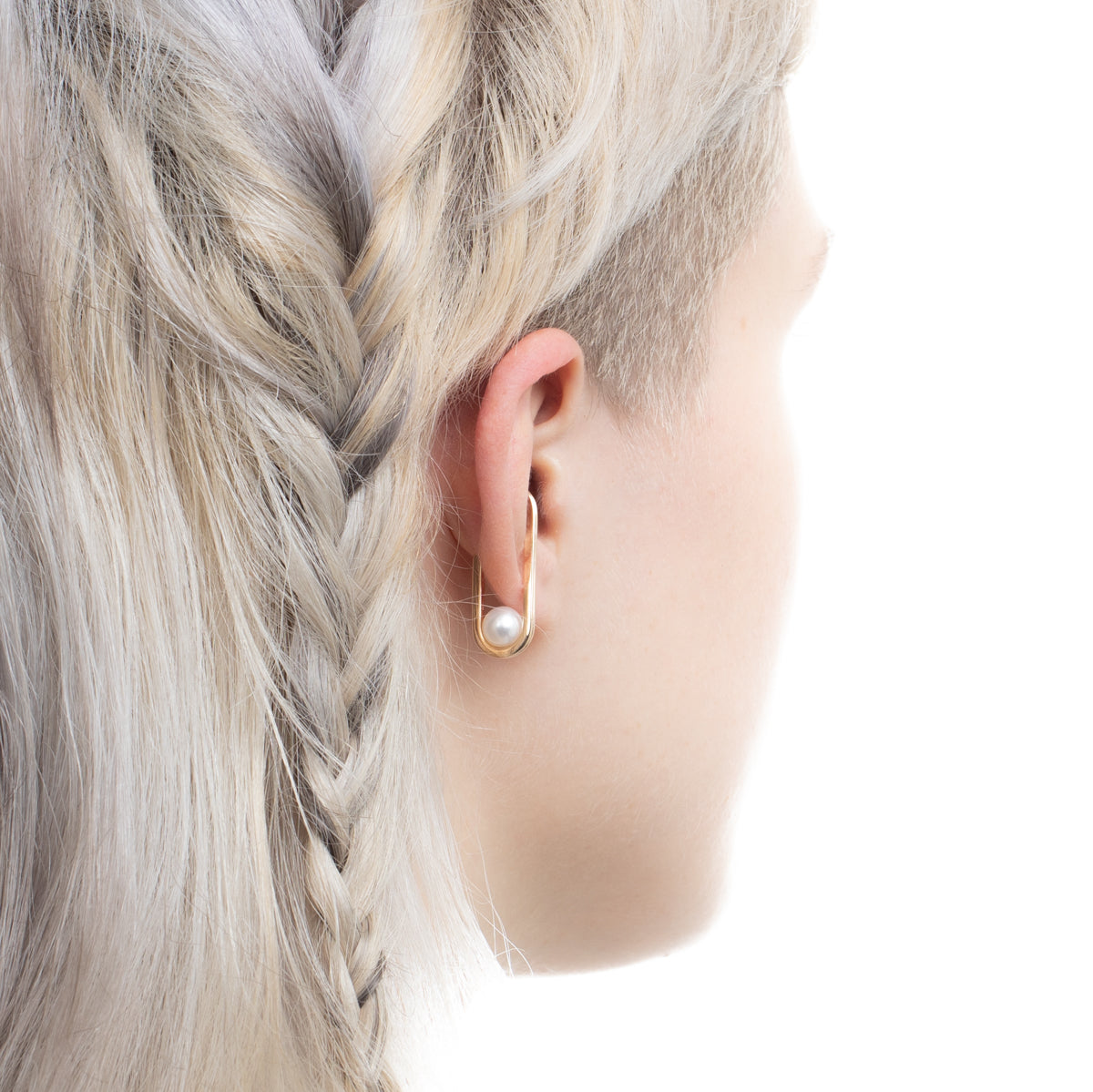 BELUGA Onyx Akoya Pearl Ear Cuff