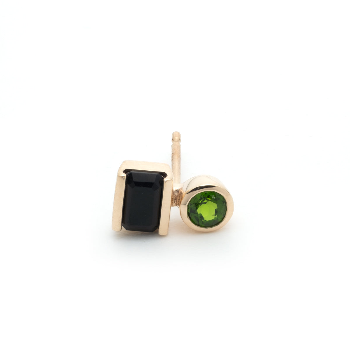 BIRD OF PARADISE Stud Earring Onyx & Chrome Diopside