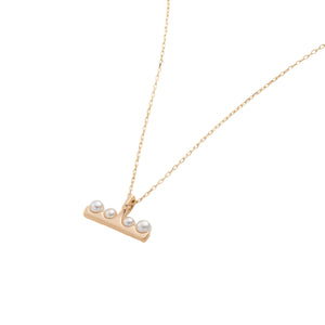 BELUGA Akoya Pearl Necklace Medium size