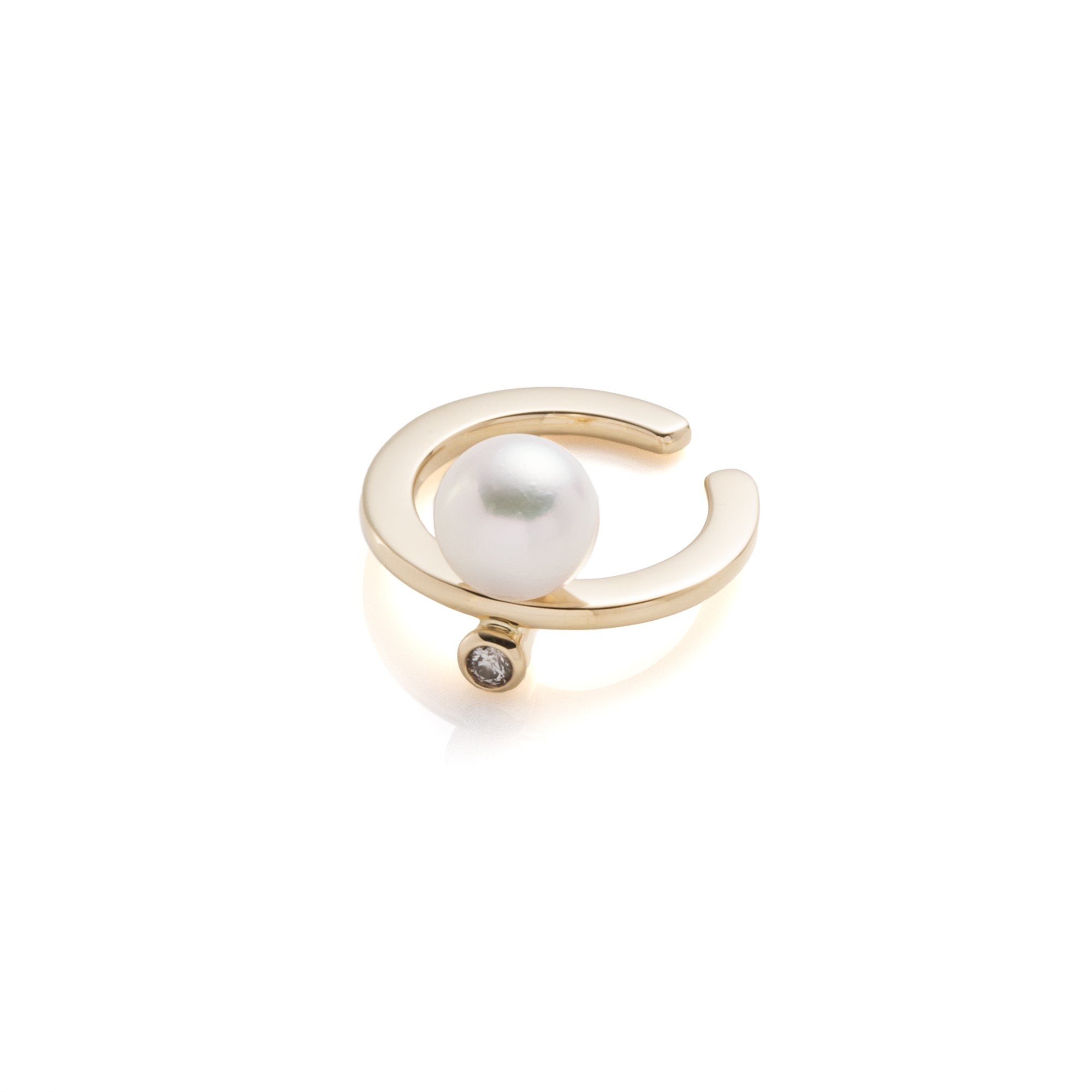 BUMBLE BEE Akoya Pearl Diamond Ear Cuff