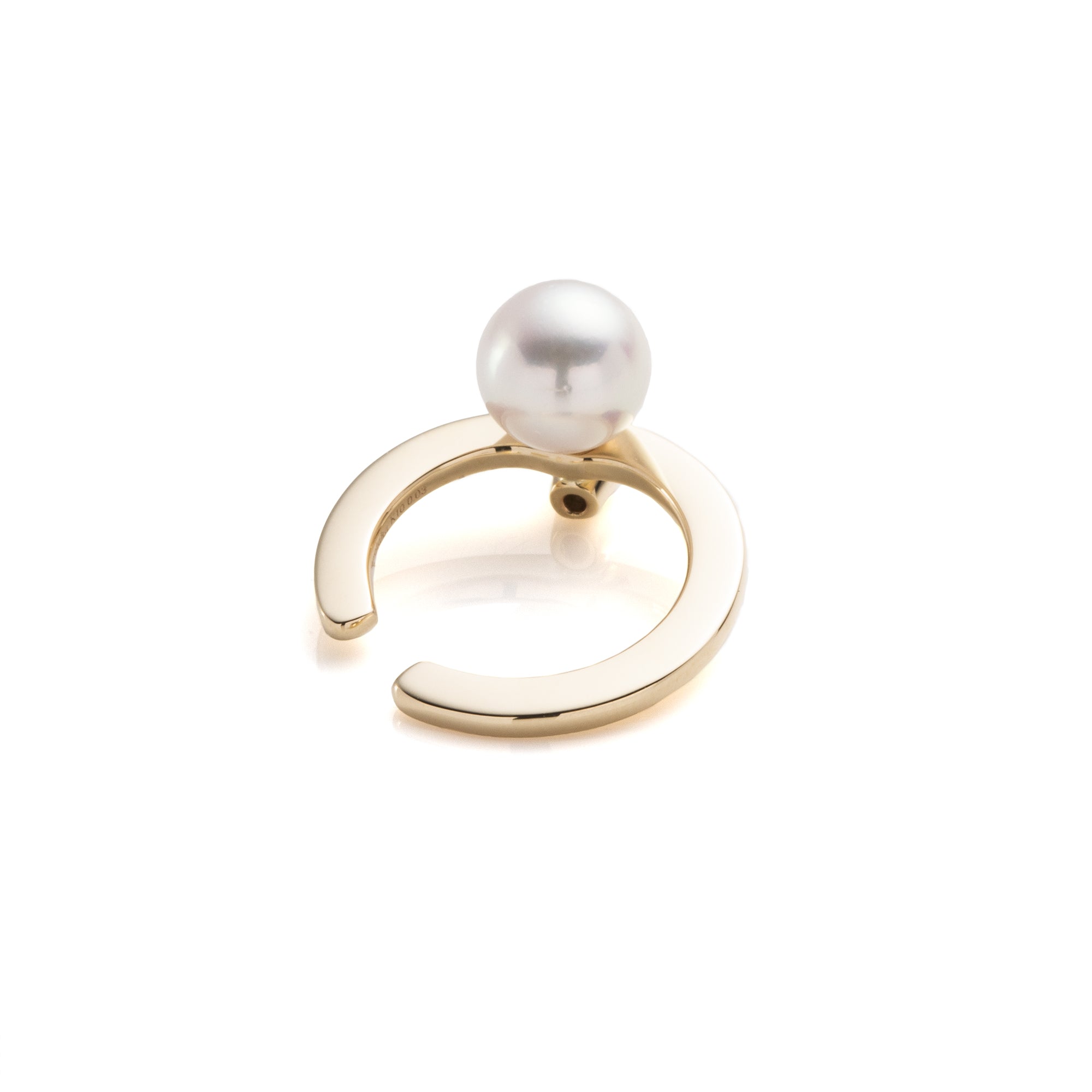 BUMBLE BEE Akoya Pearl Diamond Ear Cuff