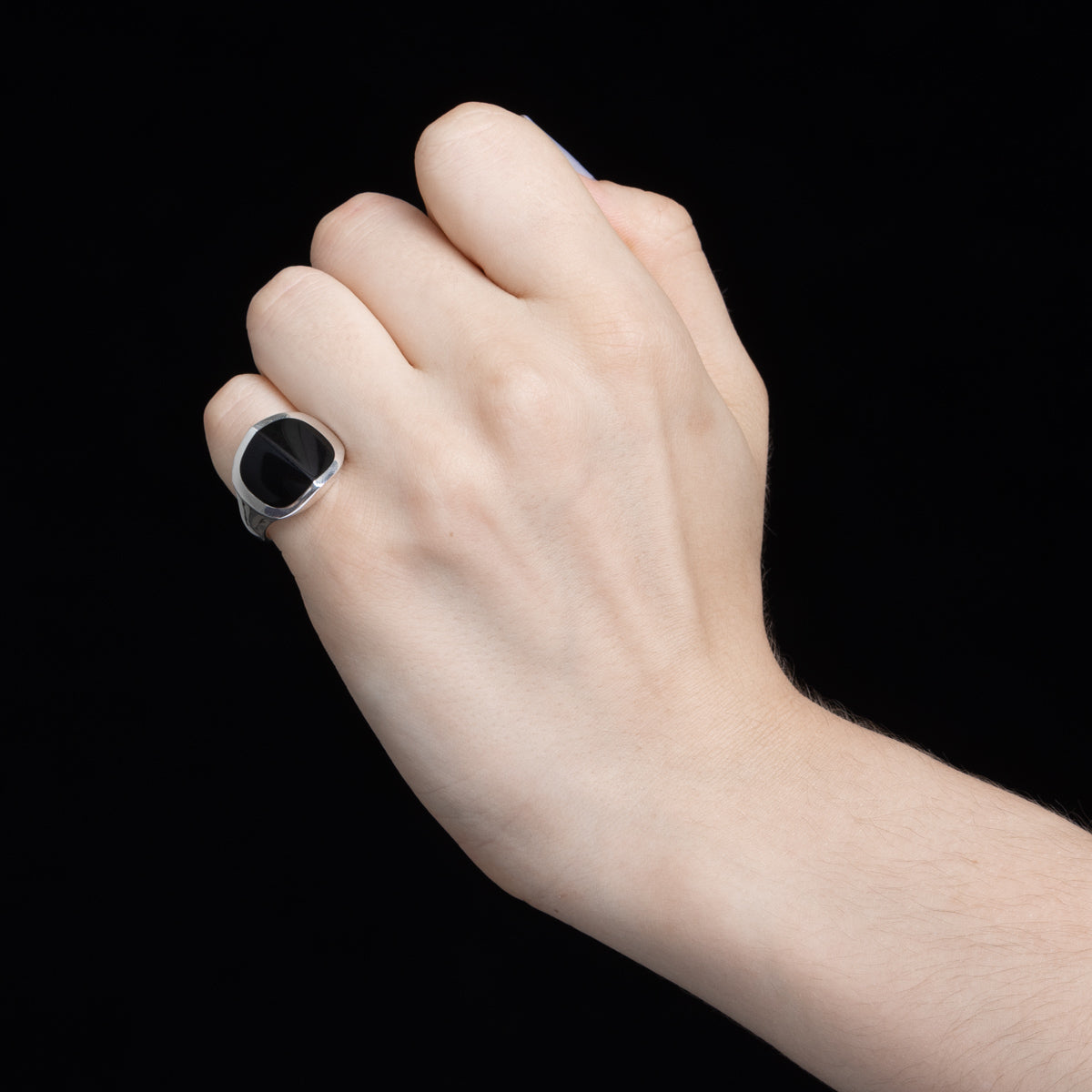 EQUINOX-Pyramid Onyx Ring Medium size